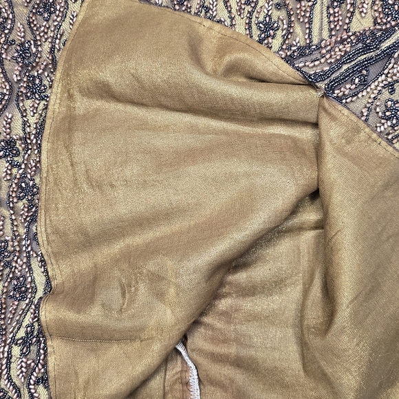 Gorgeous top - Picture 12 of 13